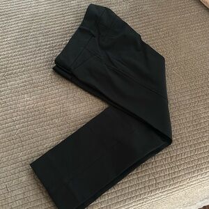 Lilly Pulitzer black crop pant. Size 2. Like new